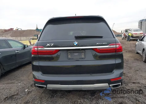 2019 BMW X7 xDrive40I z USA, uszkodzony, nr VIN 5UXCW2C55KL086081